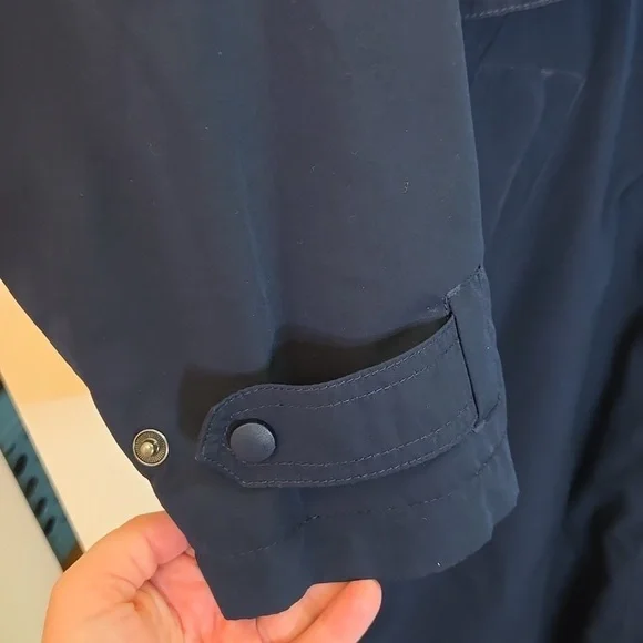 Vintage LL Bean Trench Coat - Navy - Picture 7 of 12